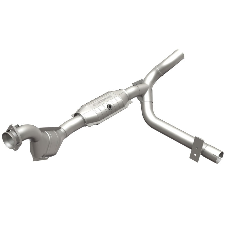 MagnaFlow Direct Fit Catalytic Converter 01 Ford Trucks 4.6L