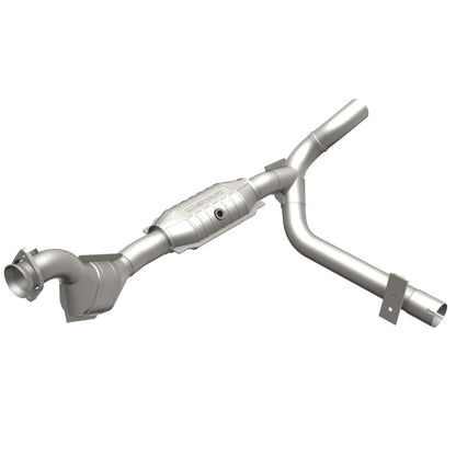 MagnaFlow Direct Fit Catalytic Converter 01 Ford Trucks 4.6L