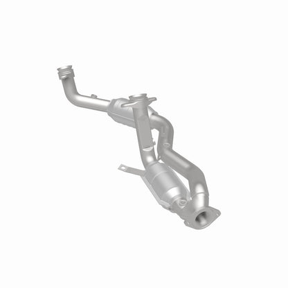 MagnaFlow Direct Fit Catalytic Converter 96-99 Ford Taurus3.0L 50S
