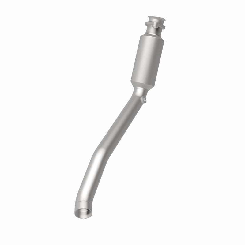 MagnaFlow Direct Fit Catalytic Converter 2010-2013 Land Rover LR4 V8 5 OEM Underbody