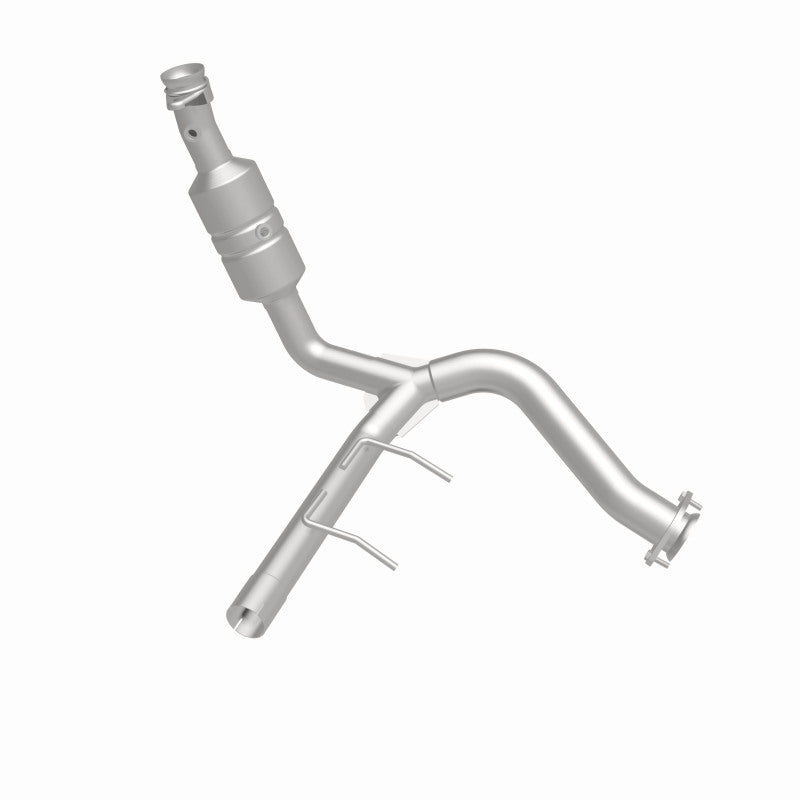 MagnaFlow Direct Fit Catalytic Converter 2009 f-150 V8 5.4 OEM Underbody
