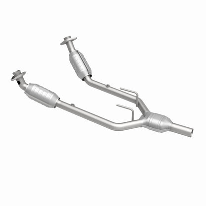 MagnaFlow Direct Fit Catalytic Converter 96-97 Mercury Cougar 3.8L