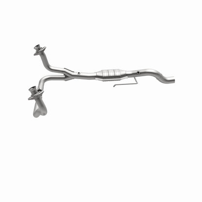 MagnaFlow Direct Fit Catalytic Converter 00-03 Dodge Dakota 4.7L 4WD
