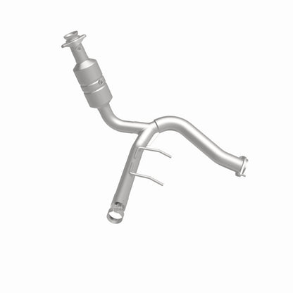 MagnaFlow Direct Fit Catalytic Converter 2009-2010 F-150 4.6 L Underbody