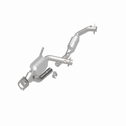 MagnaFlow Direct Fit Catalytic Converter 96-99 Ford Taurus3.0L 50S