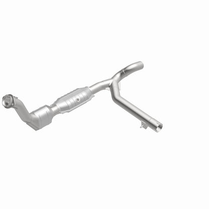 MagnaFlow Direct Fit Catalytic Converter 99-00 Ford Exped 4.6L