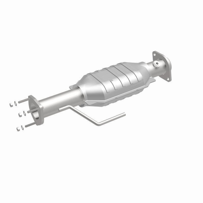 MagnaFlow Direct Fit Catalytic Converter 00-04 Jeep Wrangler Rear