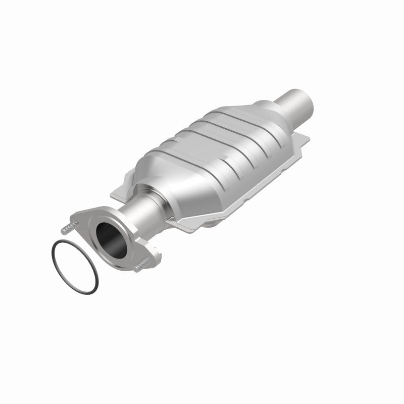 MagnaFlow Direct Fit Catalytic Converter 10-12 Fusion 3.0L