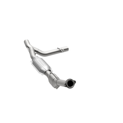 MagnaFlow Direct Fit Catalytic Converter 99-00 Ford Trucks 5.4L