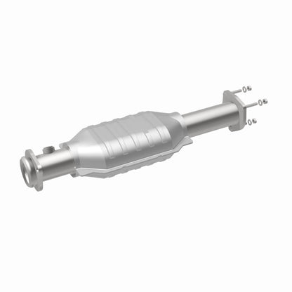 MagnaFlow Direct Fit Catalytic Converter 00-04 Jeep Wrangler Rear