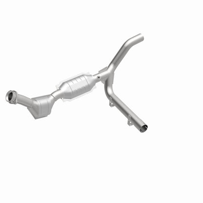 MagnaFlow Direct Fit Catalytic Converter 97-98 Ford F-150 4.6L