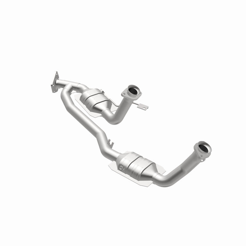MagnaFlow Direct Fit Catalytic Converter 04 Ford Freestar 3.9L
