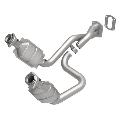 MagnaFlow Direct Fit Catalytic Converter 05-07 Ford F250/F350 5.4L