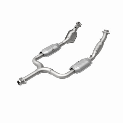 MagnaFlow Direct Fit Catalytic Converter 99/01-03 Ford Mustang 3.8L