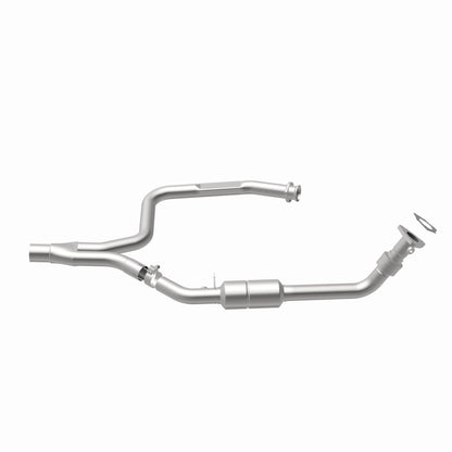 MagnaFlow Direct Fit Catalytic Converter Camaro 98-02 5.7L P/S