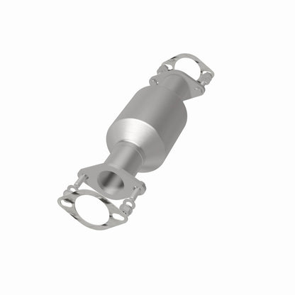 MagnaFlow Direct Fit Catalytic Converter 03-06 Kia Sorento 3.5L rear