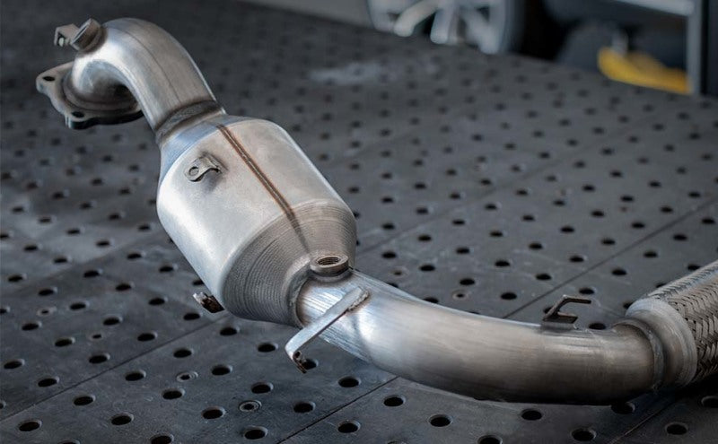 MagnaFlow Conv DF 08-10 Lexus IS F 5.0L P/S Manifold