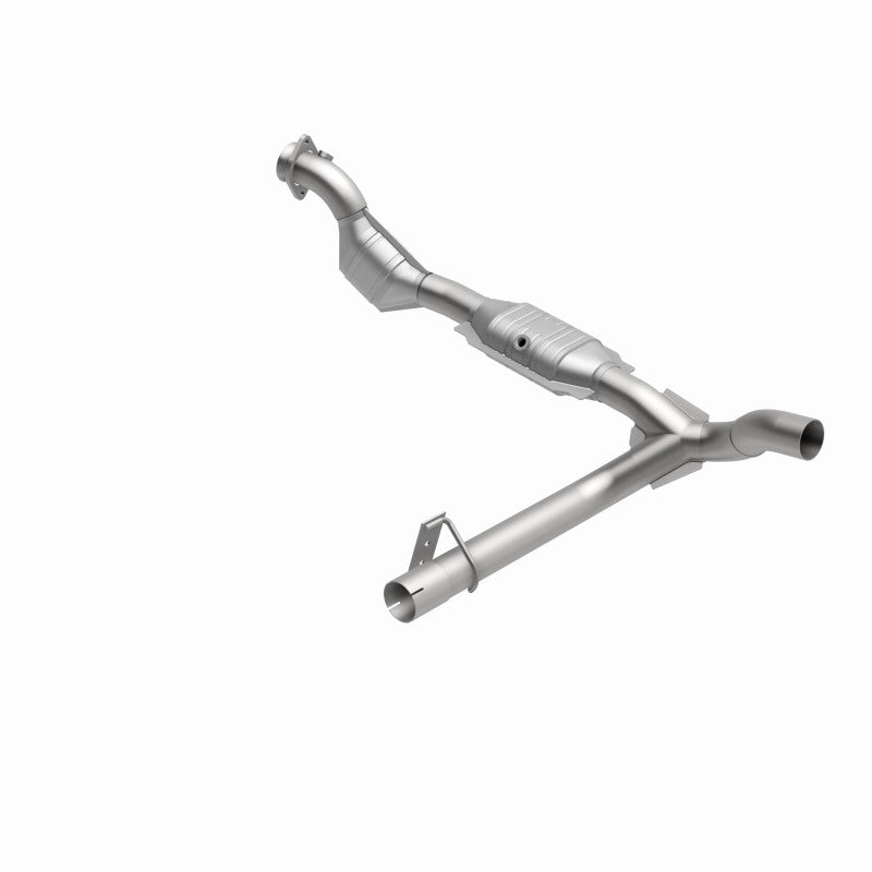 MagnaFlow Direct Fit Catalytic Converter 01 Ford Trucks 4.6L