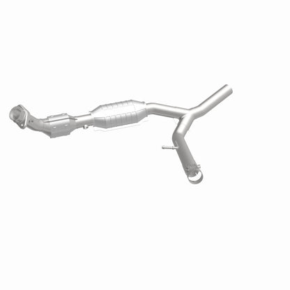 MagnaFlow Direct Fit Catalytic Converter 04-06 F-150 5.4 2WD P/S 49S