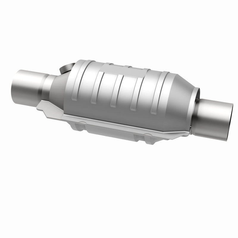 MagnaFlow Universal Catalytic Converter 2.00 with 1-O2 Rear CA