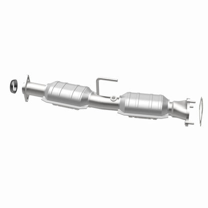MagnaFlow Direct Fit Catalytic Converter 2001-05 Explorer 4.0L Sport Trac Rear Section