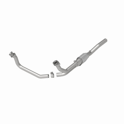 MagnaFlow Direct Fit Catalytic Converter 96-97 Dodge Van 3.9L/5.2L/5