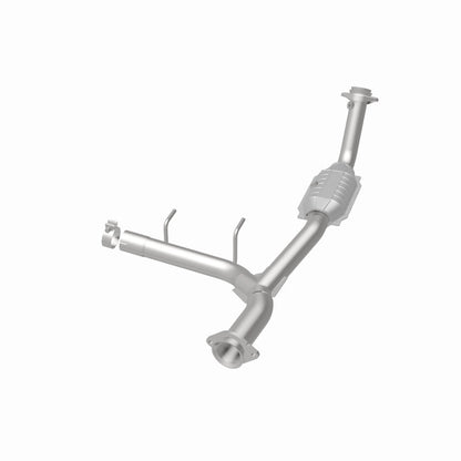 MagnaFlow Direct Fit Catalytic Converter 03-05 Ford Expedition/05-06 Lincoln Navigator 5.4L P/S