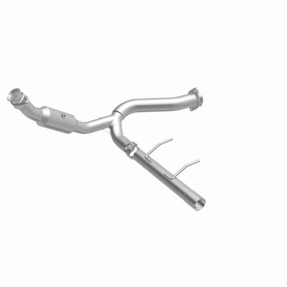 MagnaFlow Direct Fit Catalytic Converter 2007-2008 Ford Expedition/Navigator V8-5.4L