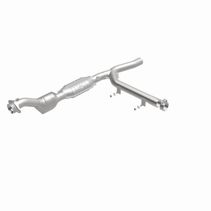 MagnaFlow Direct Fit Catalytic Converter 97-98 Ford Trucks 4.6L