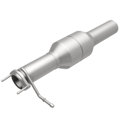 MagnaFlow Direct Fit Catalytic Converter 03-05 Ford F250/350 SD 6.0