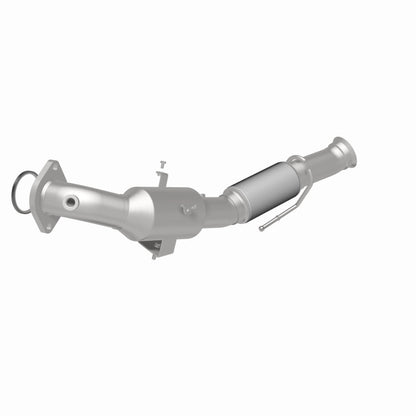 MagnaFlow Direct Fit Catalytic Converter 16-17 Ford Focus 2.3L Underbody