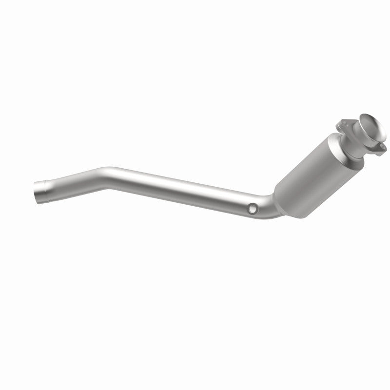 MagnaFlow Direct Fit Catalytic Converter 2010-2013 Land Rover LR4 V8 5 OEM Underbody