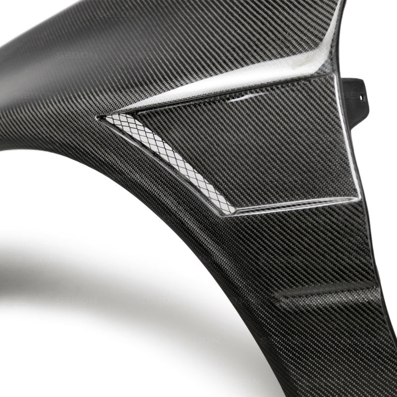 Seibon 03-07 Mitsubishi Evo 8 & IX 10mm Wider Carbon Fiber Fenders