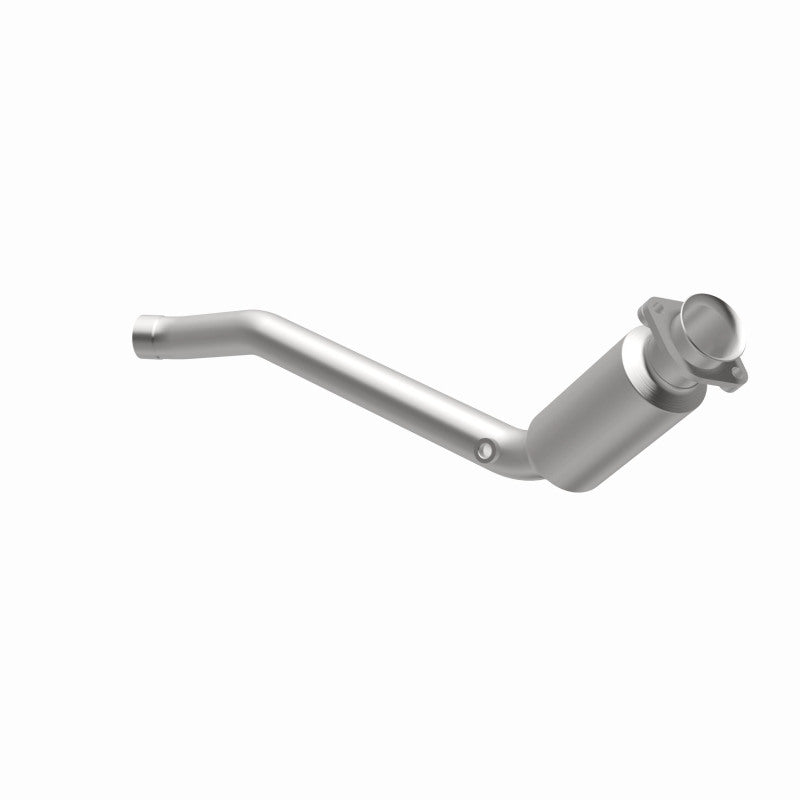 MagnaFlow Direct Fit Catalytic Converter 2010-2013 Land Rover LR4 V8 5 OEM Underbody