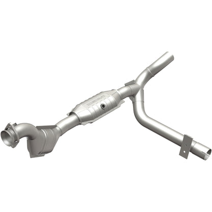 MagnaFlow Direct Fit Catalytic Converter 01 Ford Trucks 4.6L
