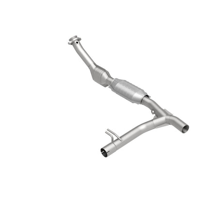MagnaFlow Direct Fit Catalytic Converter 99-00 Ford Trucks 5.4L